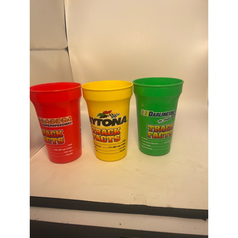VINTAGE, NASCAR KELLOGG'S CORN FLAKES, (Set of 3), 1992, Plastic Cups.